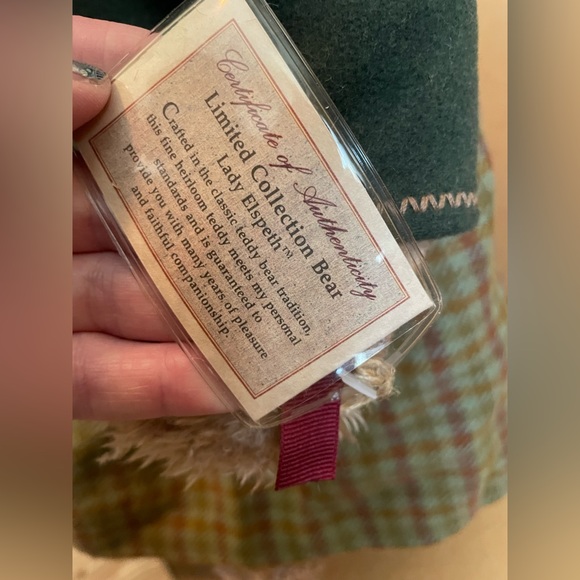 NWT Russ Collector’s Edition “Lady Elspeth” Bear - Picture 7 of 7